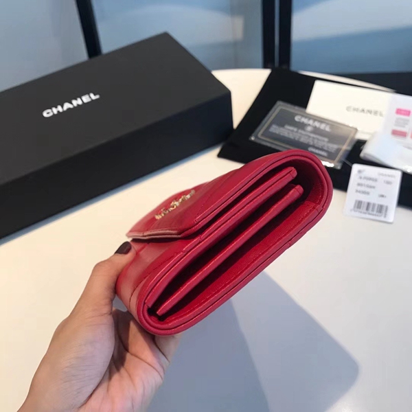 シャネル財布素材ディテール